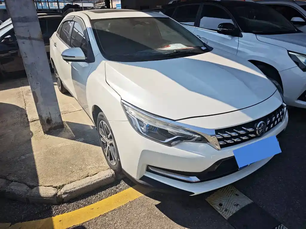 Venucia D60 — миниатюра 3
