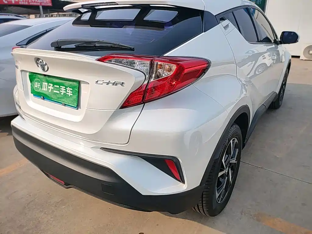 Toyota C-HR — миниатюра 8