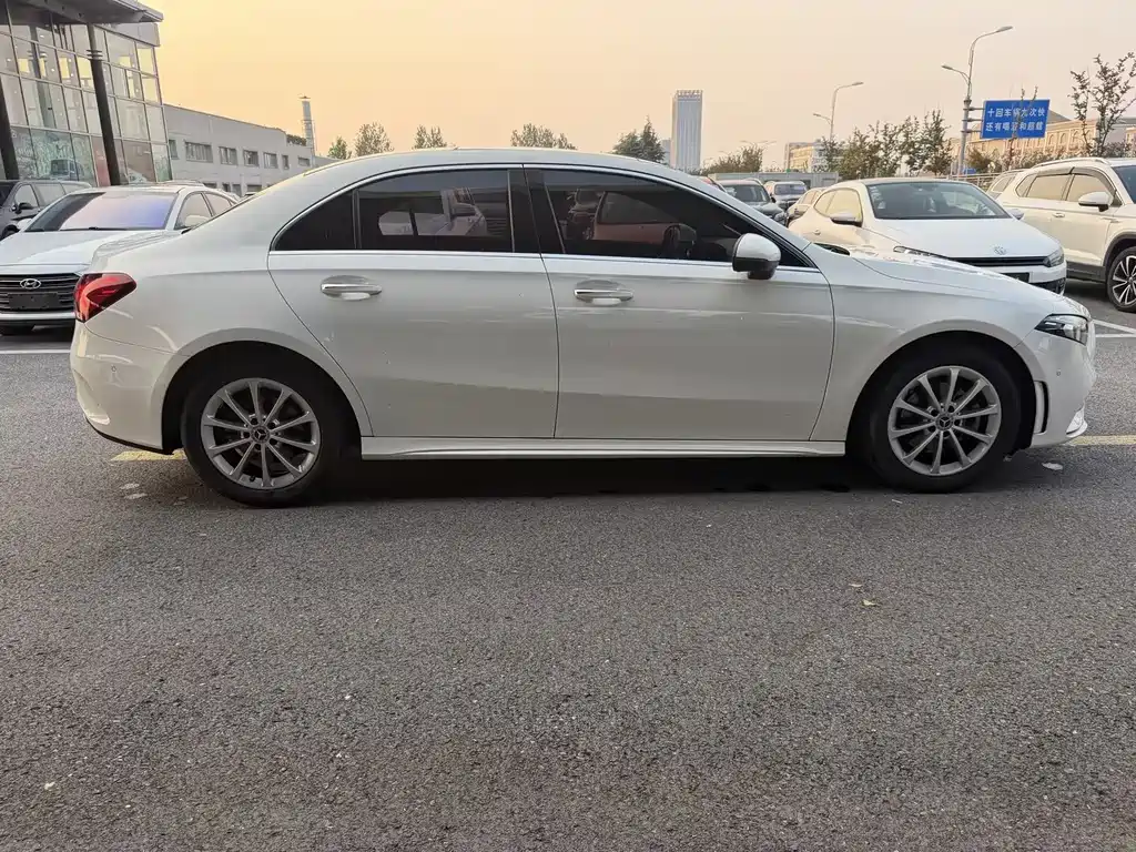 Mercedes-Benz A-Class — миниатюра 13