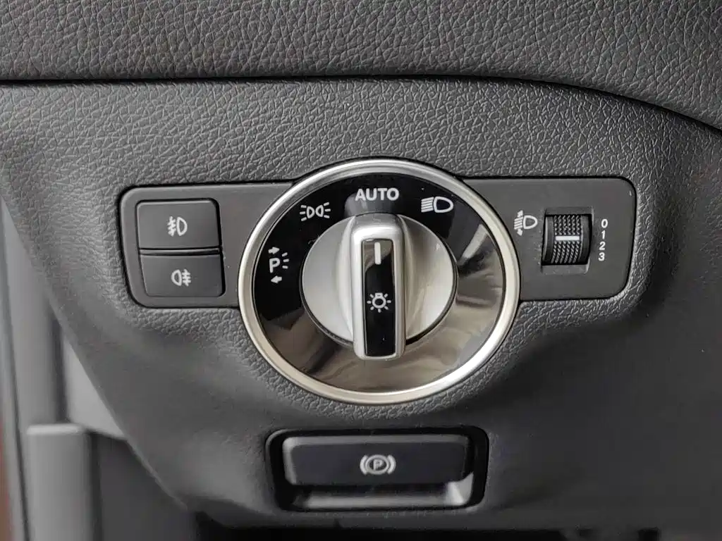 Mercedes-Benz GLA — миниатюра 21
