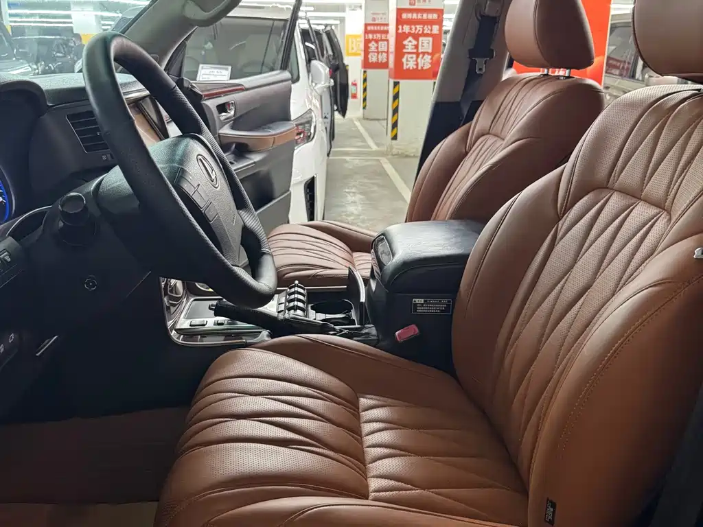Lexus LX — миниатюра 7