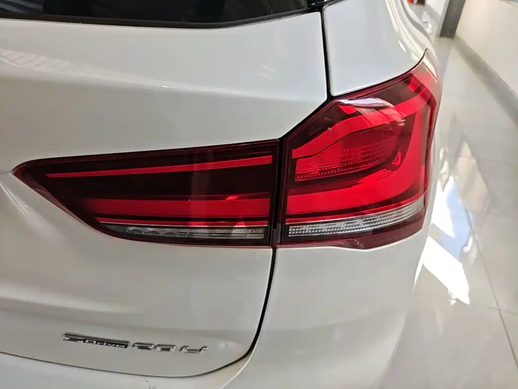 BMW X1 — миниатюра 8