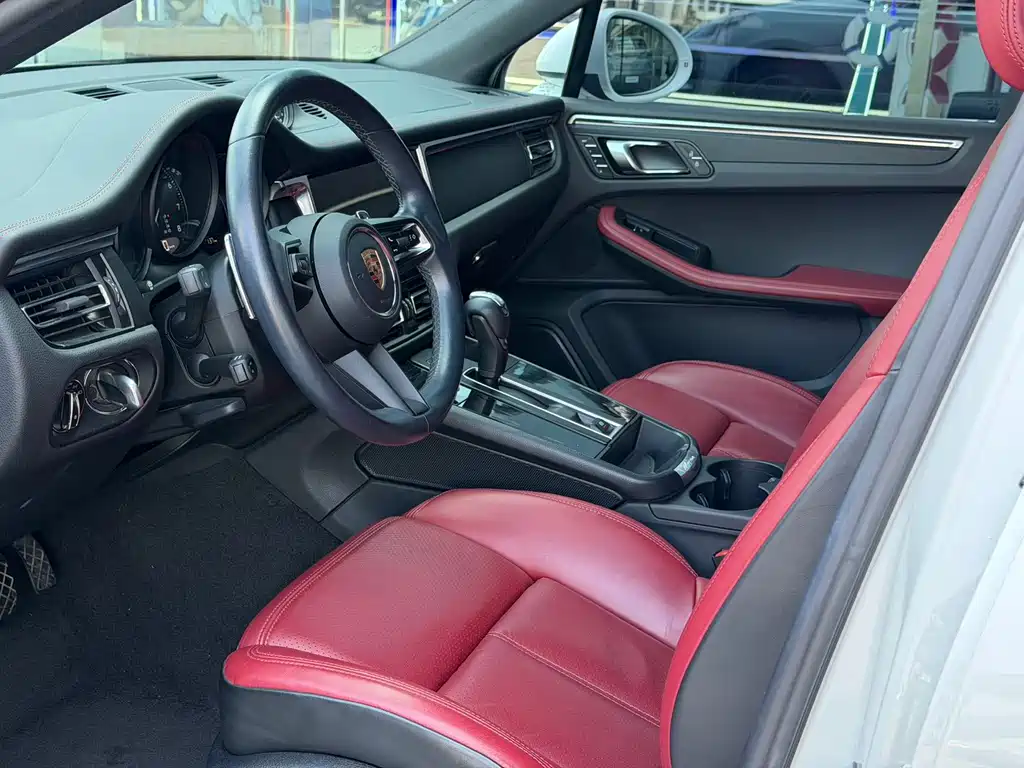 Porsche Macan — миниатюра 5