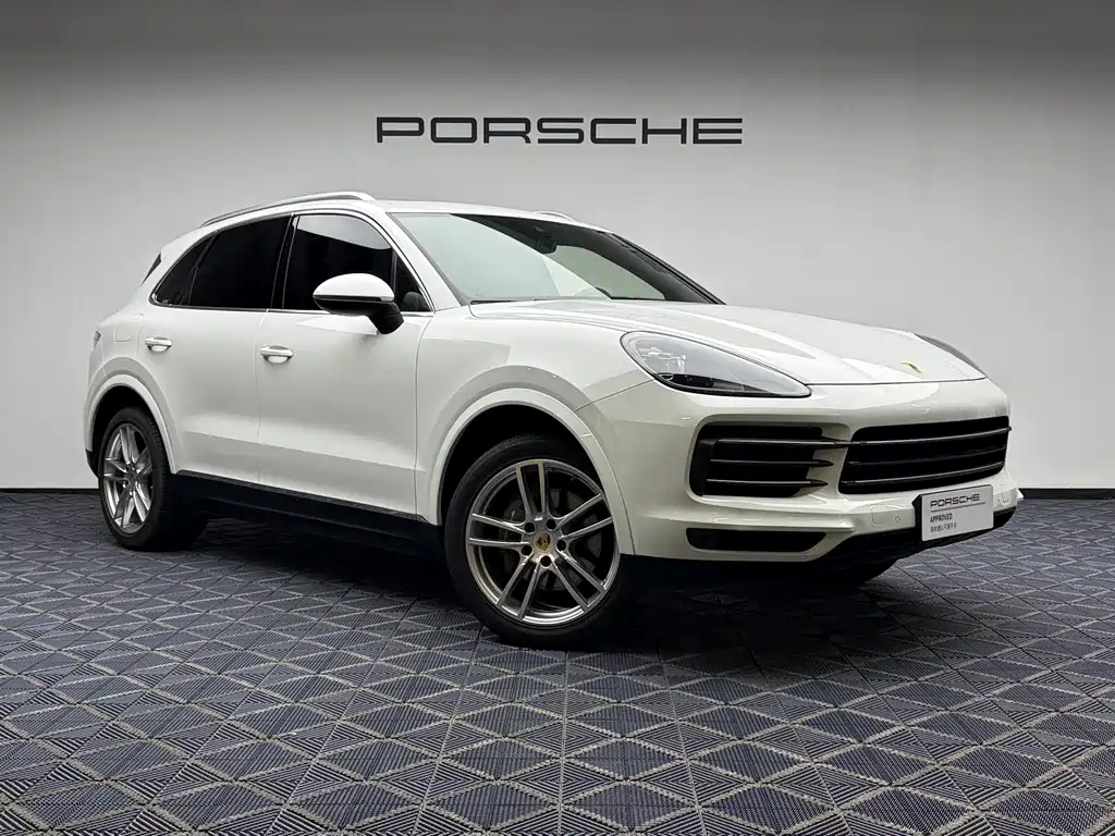 Porsche Cayenne — миниатюра 11