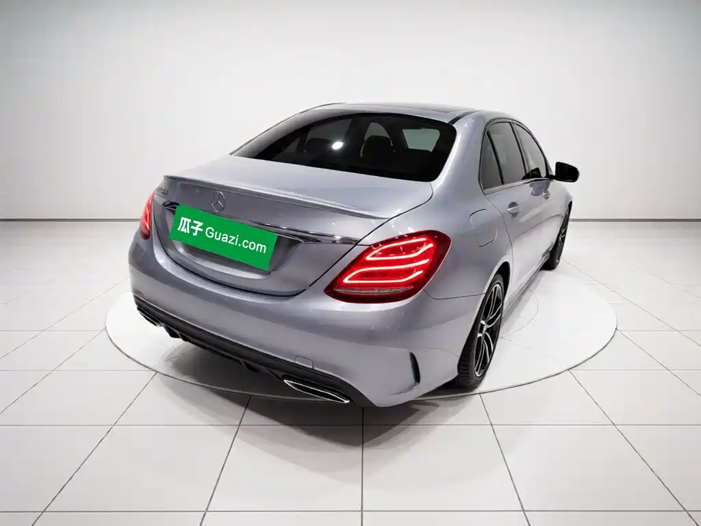 Mercedes-Benz C-Class — миниатюра 6