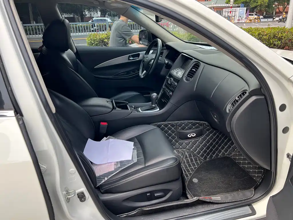 Infiniti QX50 — миниатюра 14