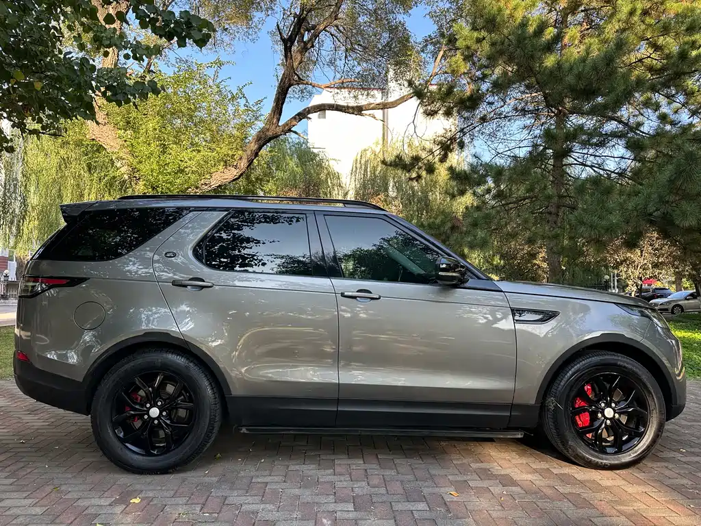 Land Rover Discovery — миниатюра 4