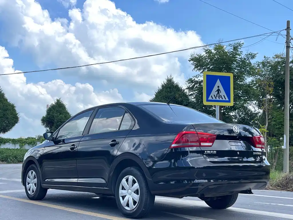 Volkswagen Santana — миниатюра 5