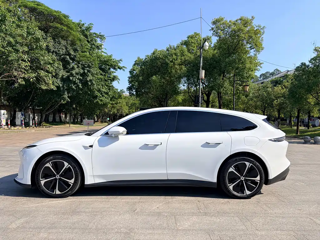 NIO ET5T — миниатюра 4
