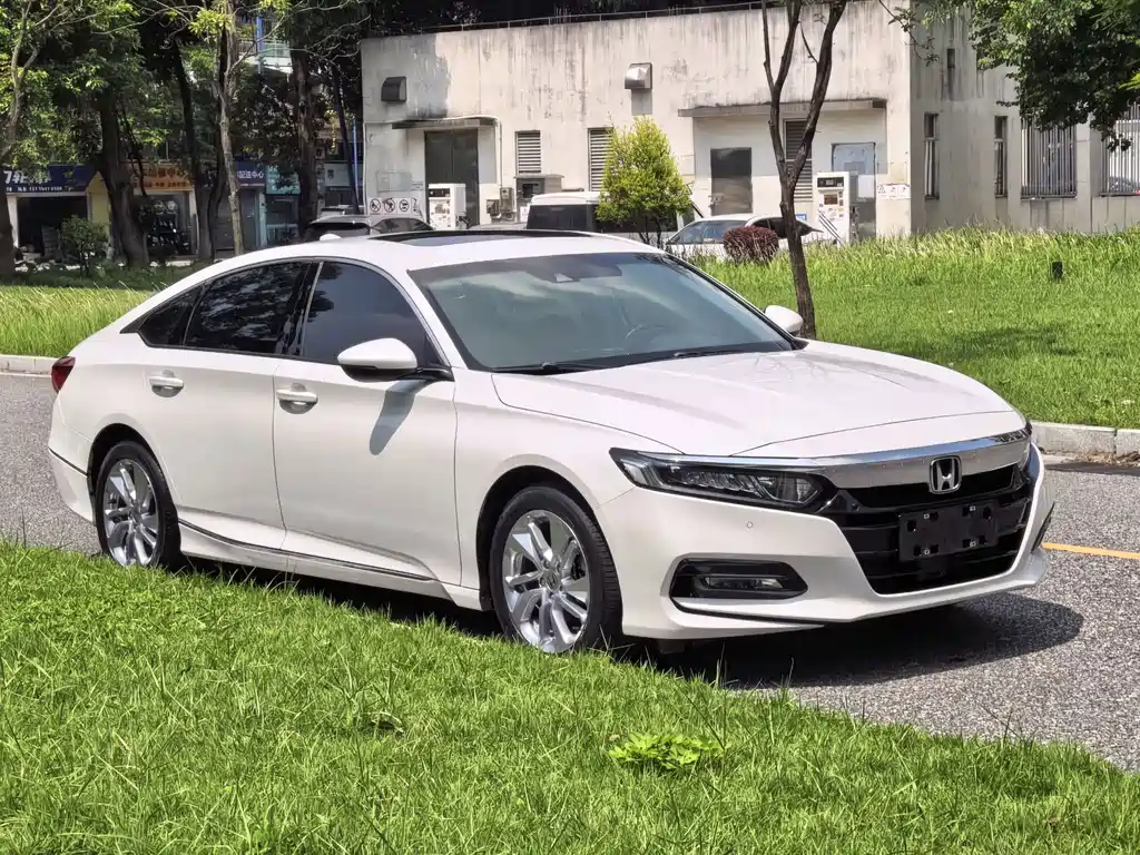 Honda Accord — миниатюра 4