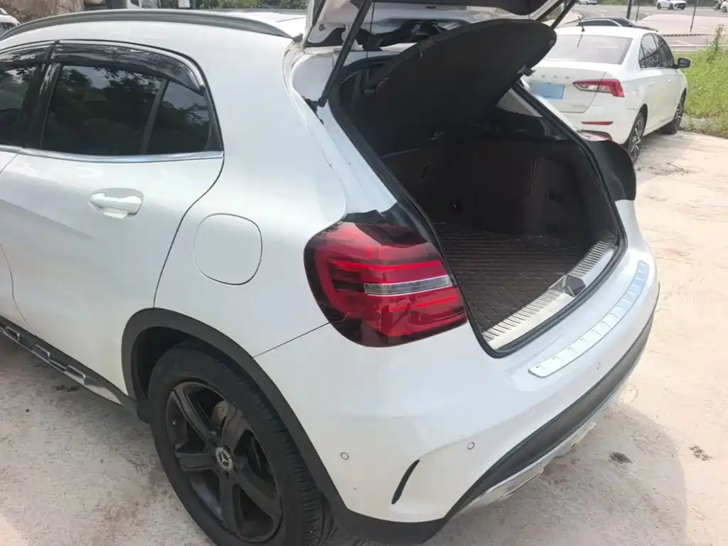 Mercedes-Benz GLA — миниатюра 5