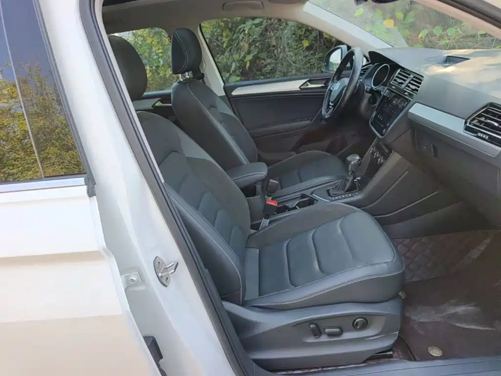 Volkswagen Tiguan L — миниатюра 25