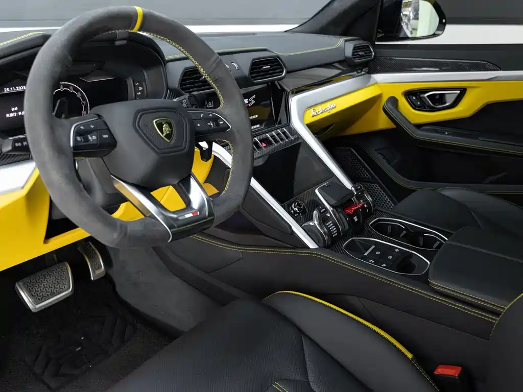 Lamborghini Urus — миниатюра 7