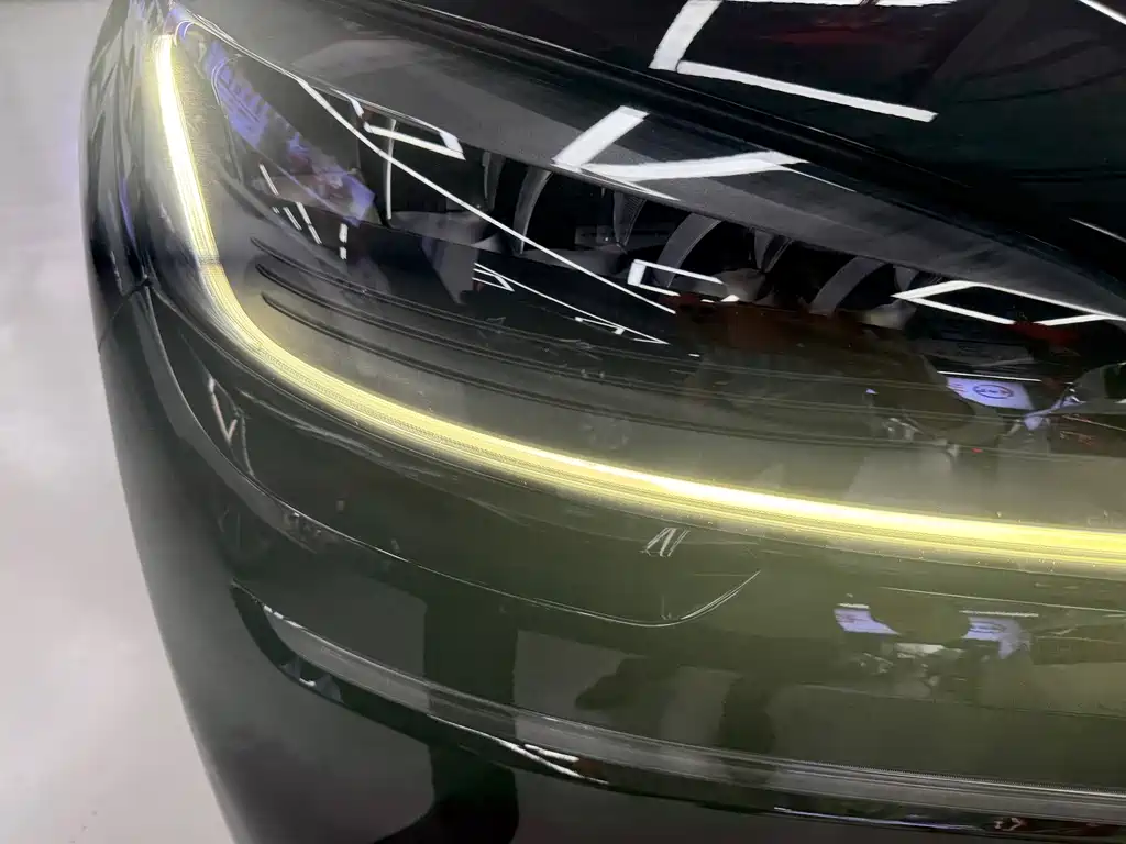 Lincoln Aviator — миниатюра 16