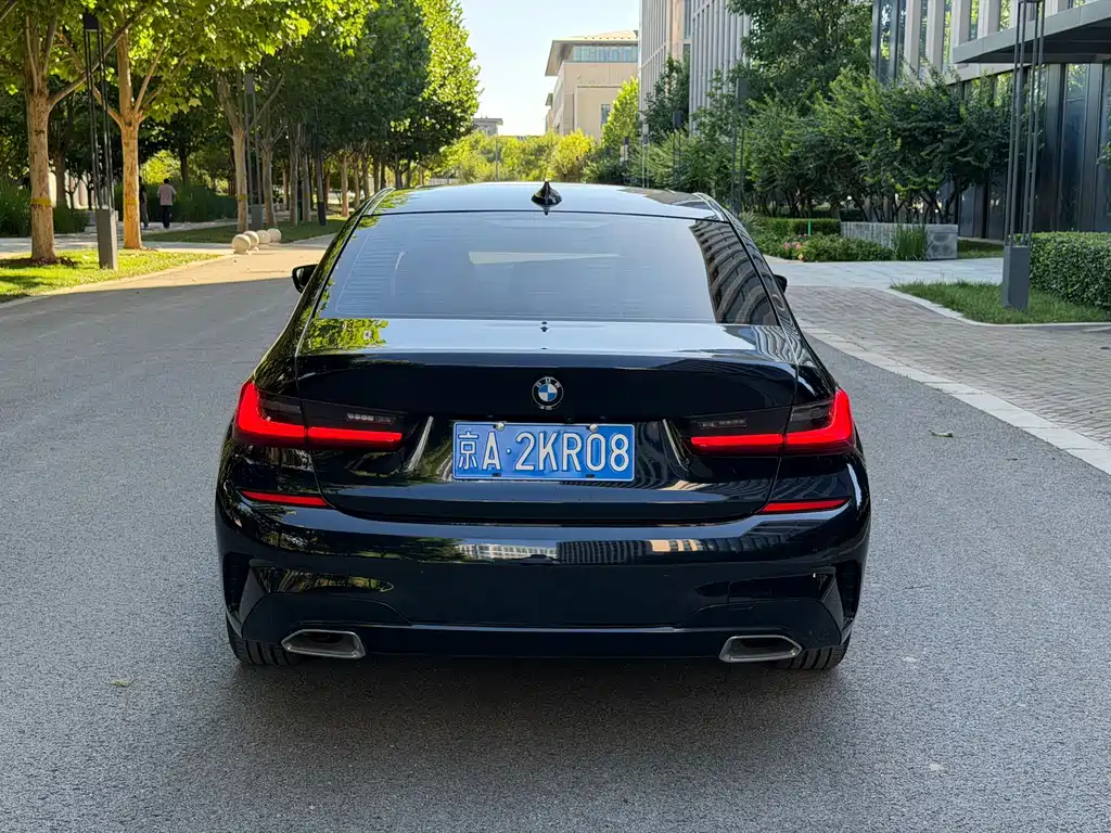 BMW 3 Series — миниатюра 5