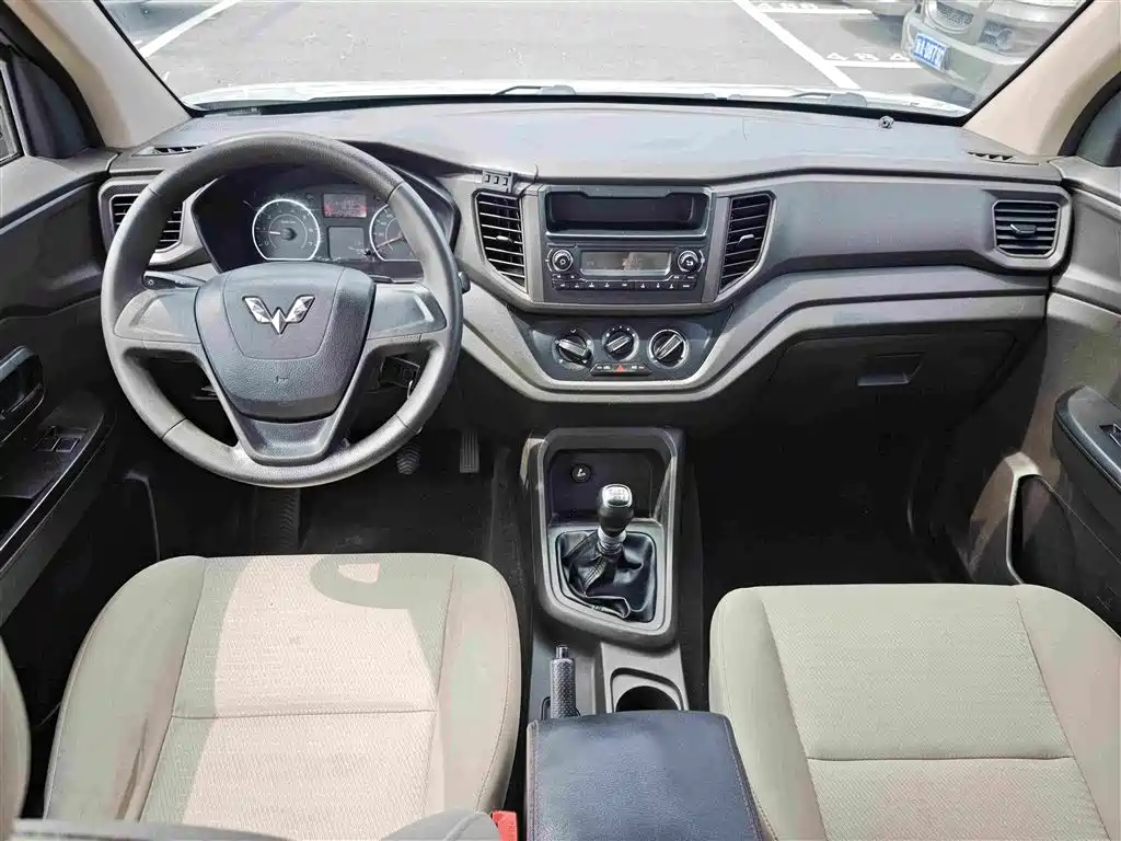 Wuling Hongguang V — миниатюра 12
