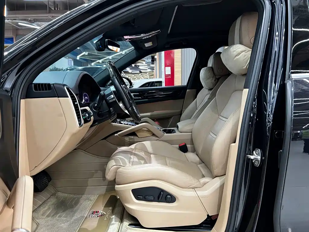 Porsche Cayenne Hybrid — миниатюра 8