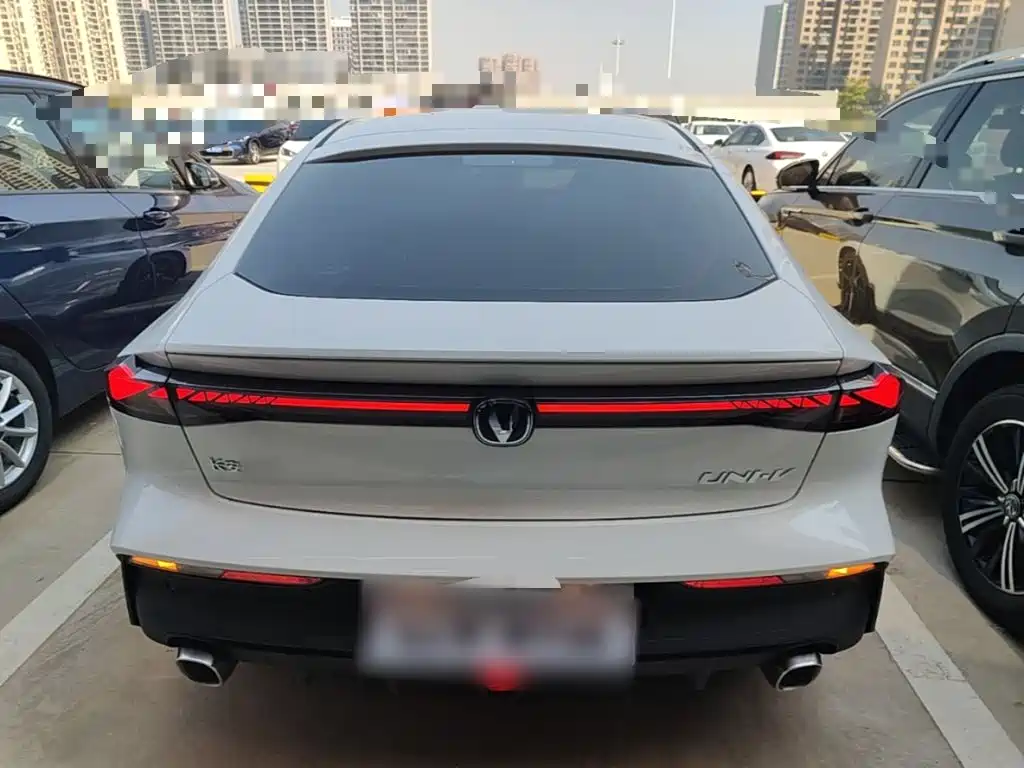 Changan UNI-V — миниатюра 6