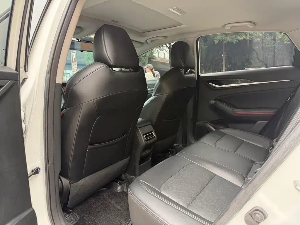 Changan Eado — миниатюра 4