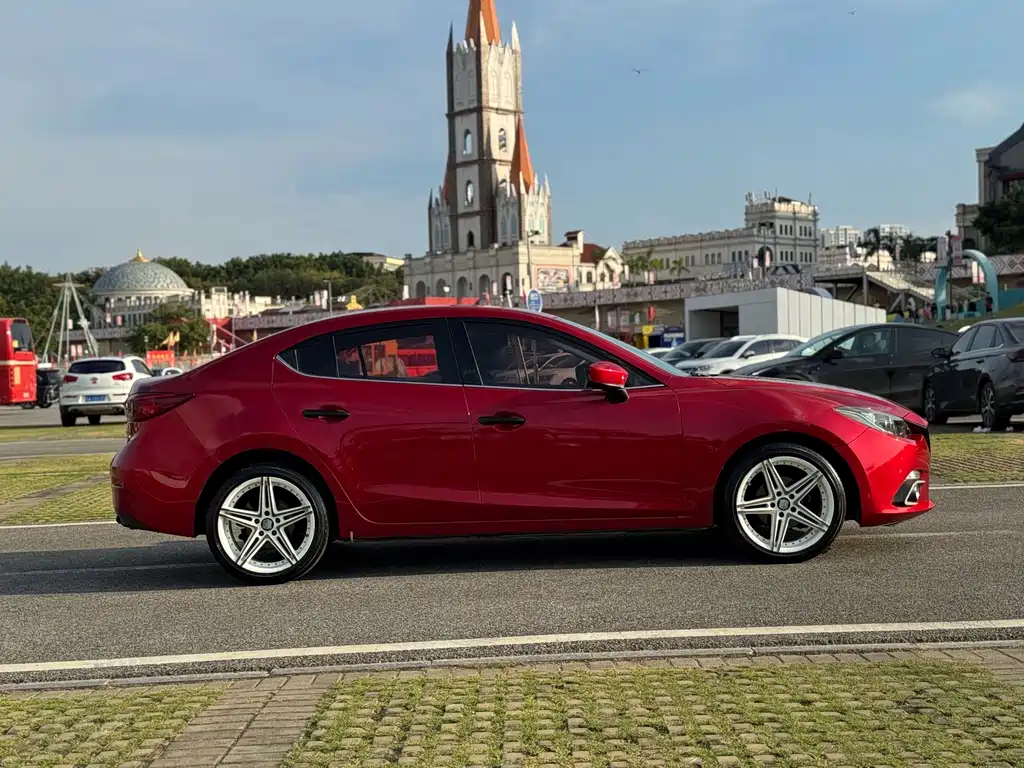 Mazda 3 Axela — миниатюра 4