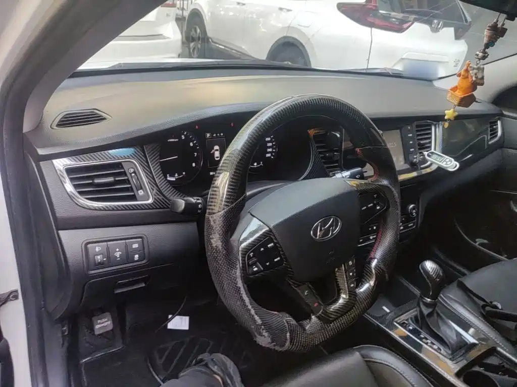 Hyundai Mistra — миниатюра 10
