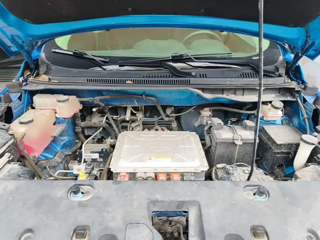 BYD Yuan EV — миниатюра 20
