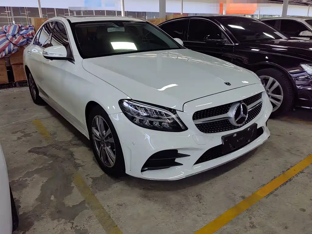 Mercedes-Benz C-Class — миниатюра 3