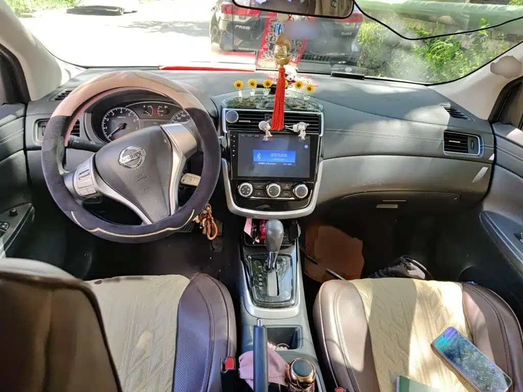 Nissan Tiida — миниатюра 13