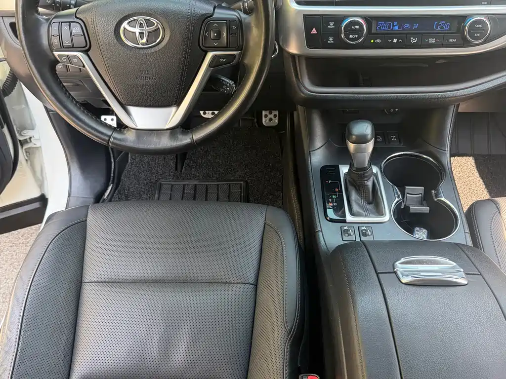 Toyota Highlander — миниатюра 8