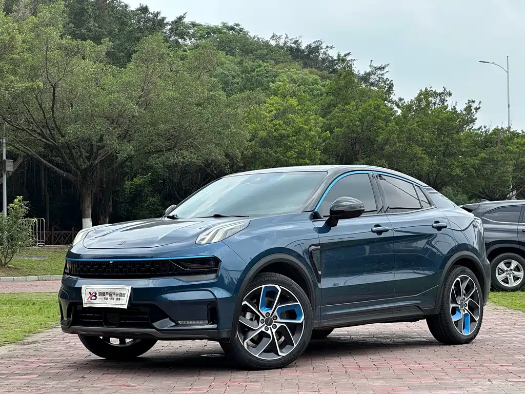 Lynk & Co 05 2022