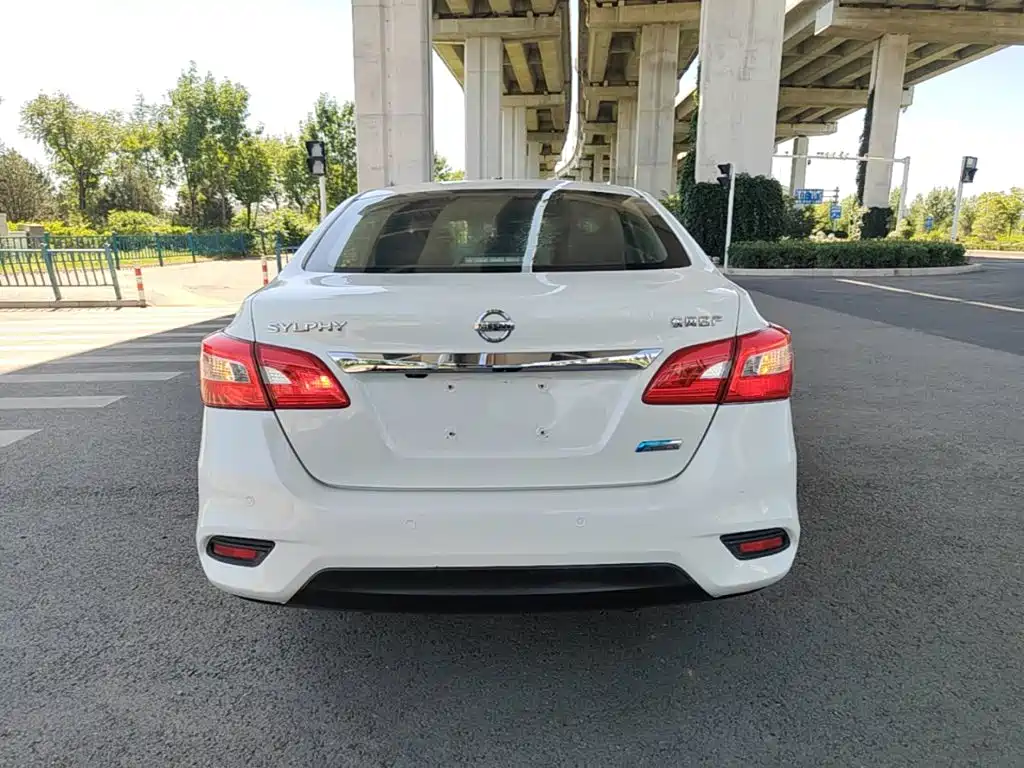 Nissan Sylphy — миниатюра 6