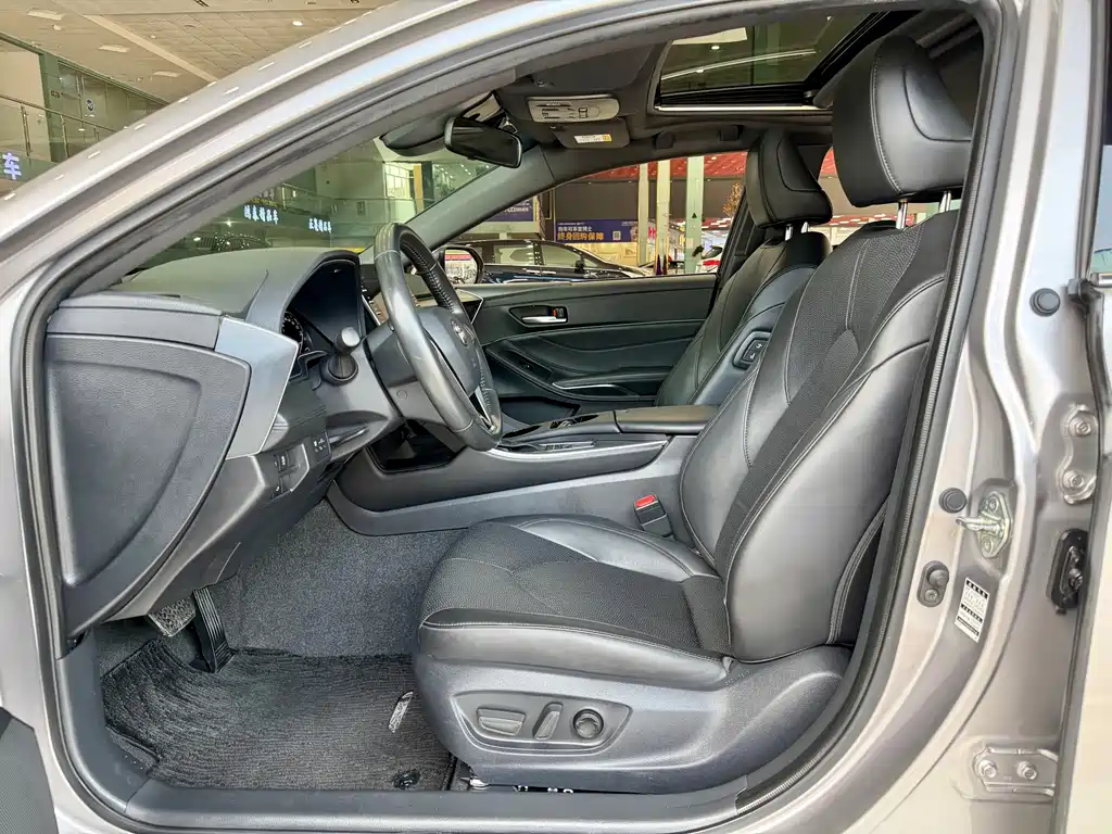 Toyota Avalon — миниатюра 5