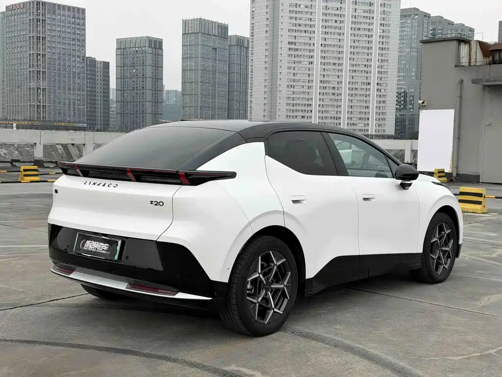 Lynk & Co 20 — миниатюра 3