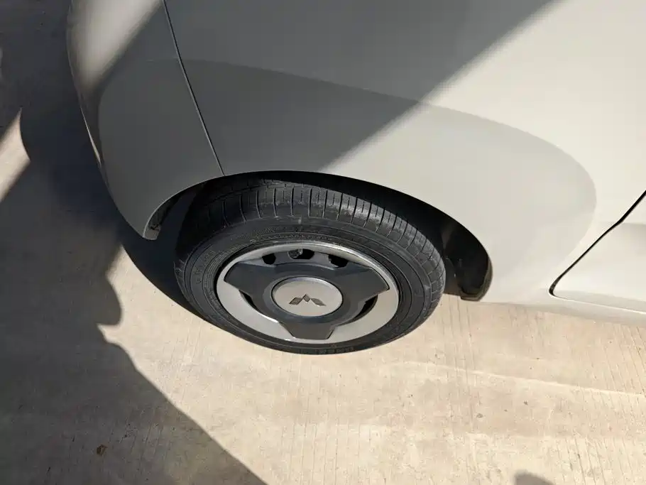 Wuling MINIEV — миниатюра 6