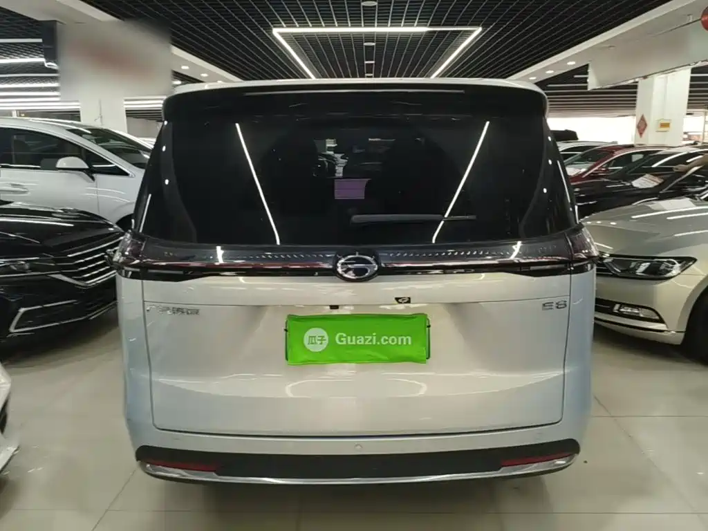 GAC Motor Trumpchi E8 PHEV — миниатюра 6