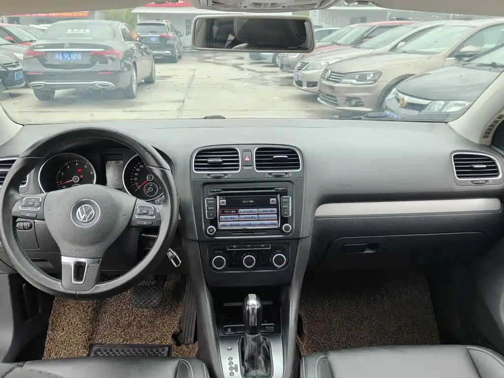 Volkswagen Golf — миниатюра 2