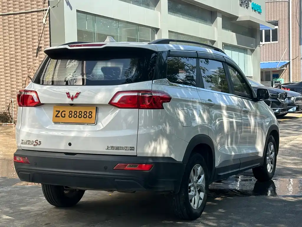 Wuling Hongguang S3 — миниатюра 6