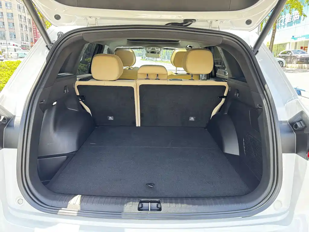 Geely Xingyue L — миниатюра 29
