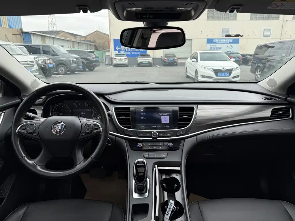 Buick LaCrosse 2021 652T Luxury