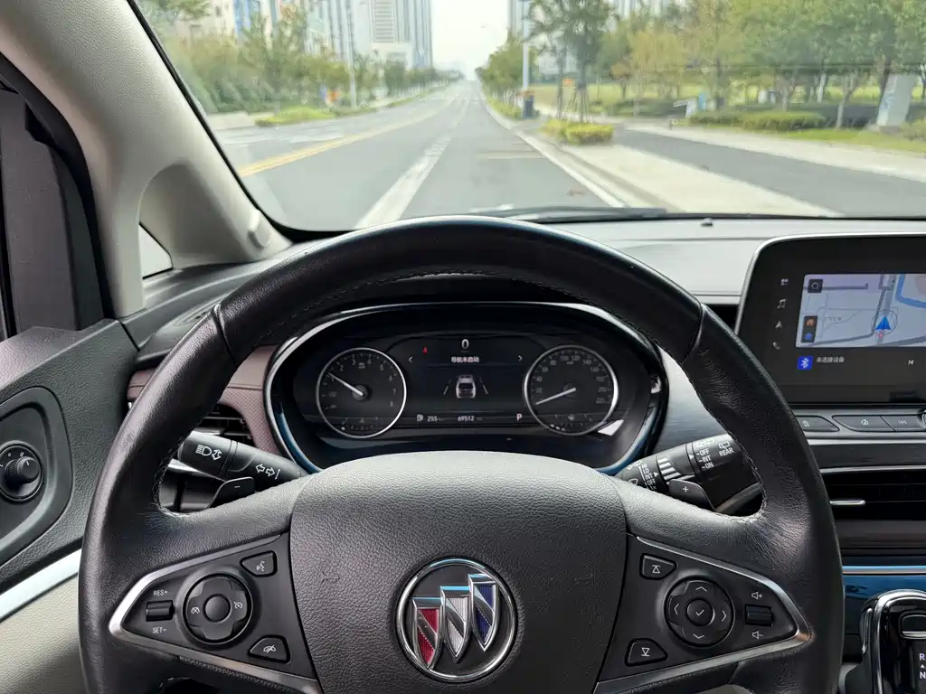 Buick GL8 — миниатюра 17