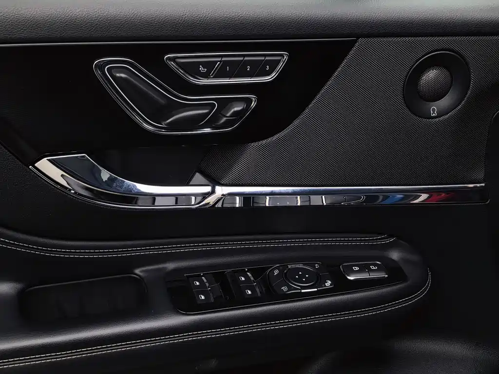 Lincoln Corsair 2.0T 4WD Premium Shine Edition, фото 19