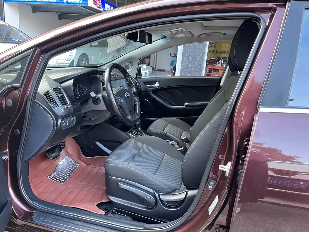 Kia K3 — миниатюра 4