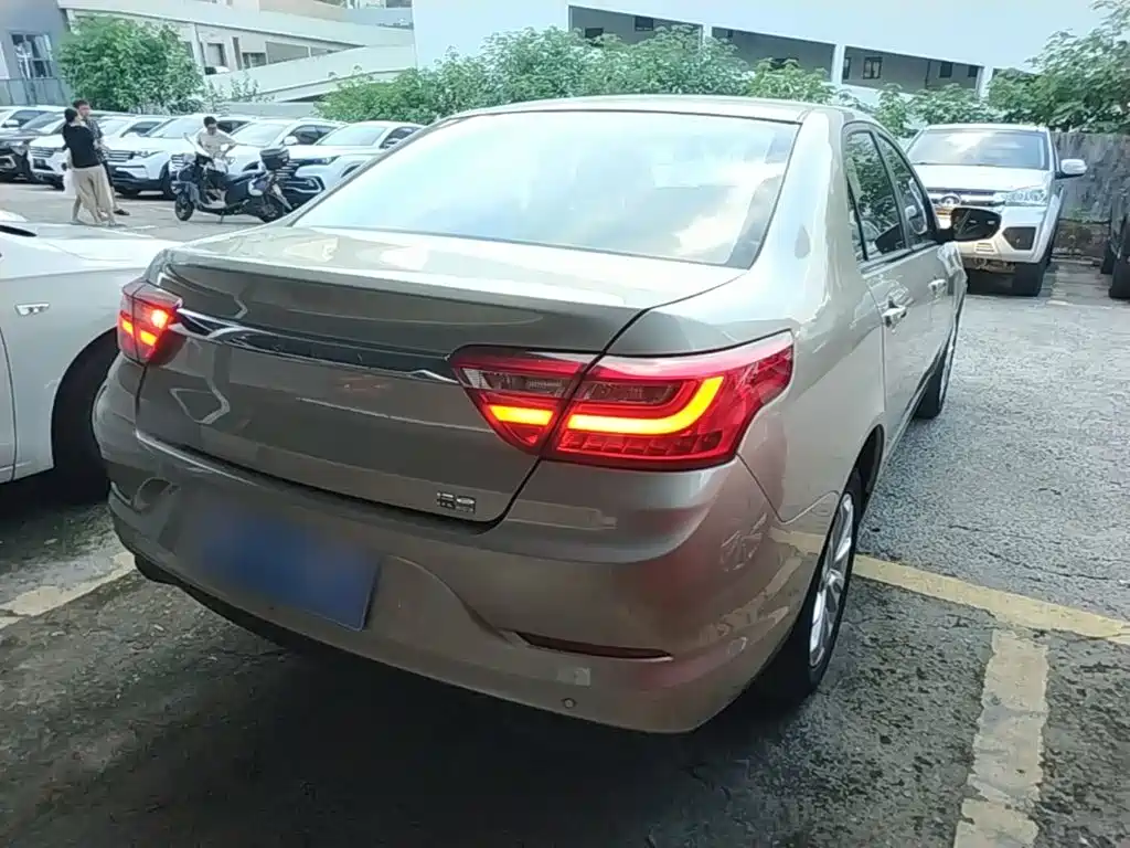 Geely Vision — миниатюра 7