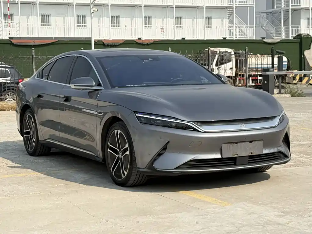 BYD Han — миниатюра 3