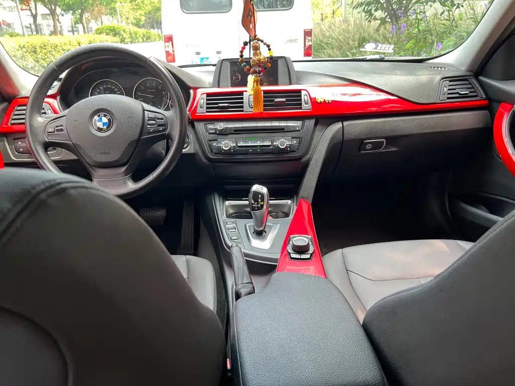 BMW 3 Series — миниатюра 13