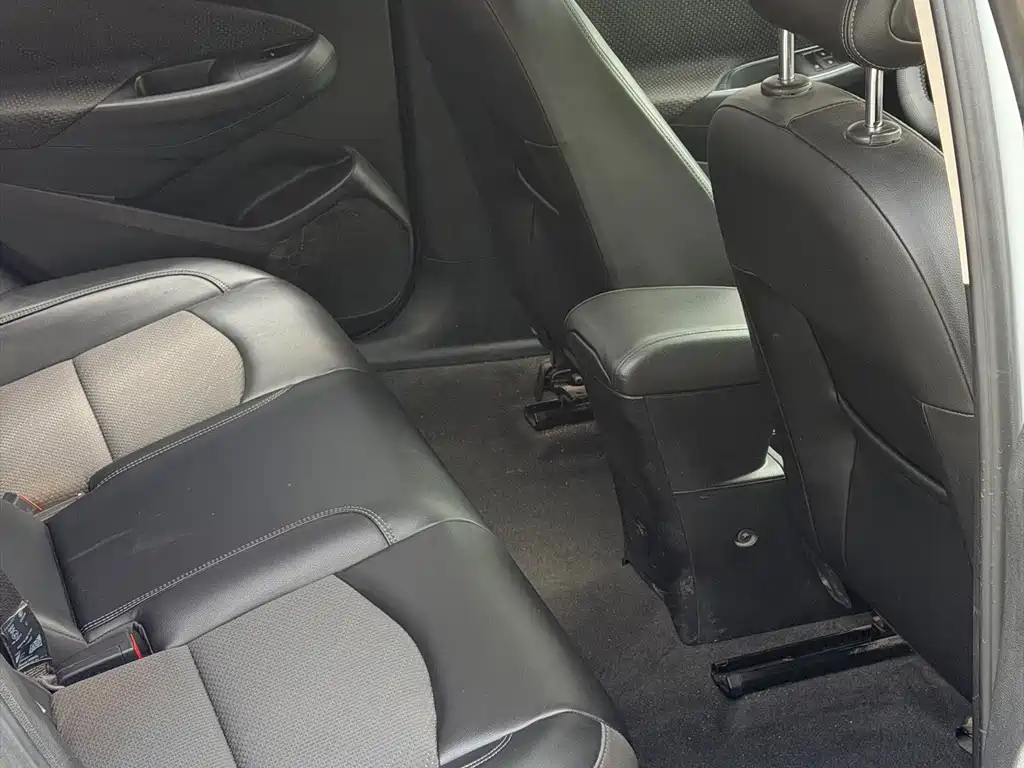 Chevrolet Cruze — миниатюра 9