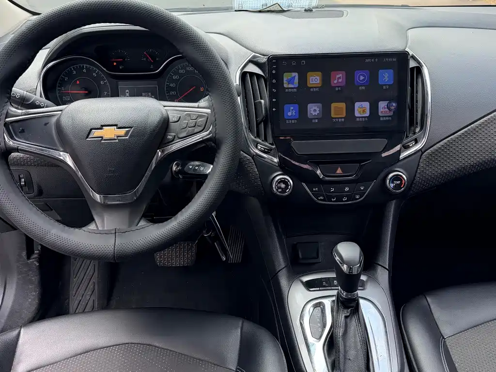 Chevrolet Cruze — миниатюра 13