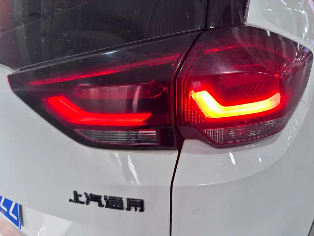 Chevrolet Volando — миниатюра 17