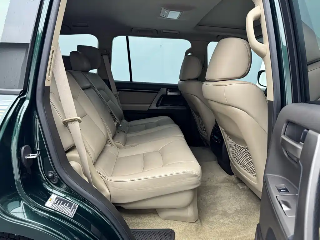 Toyota Land Cruiser — миниатюра 11