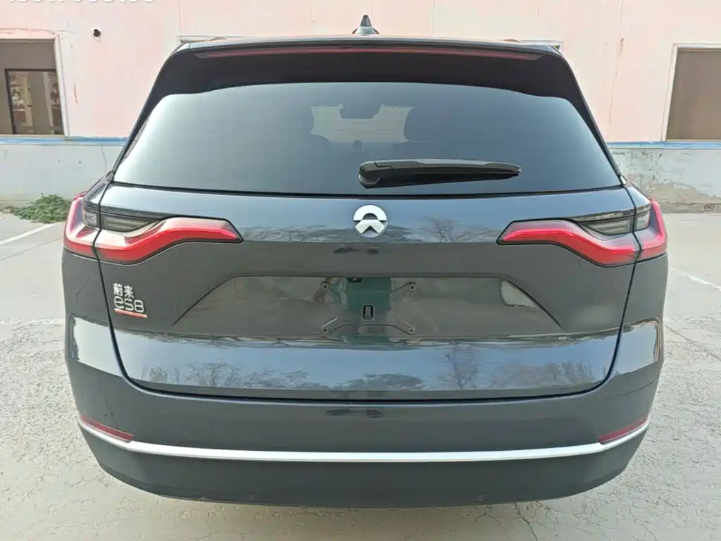 NIO ES8 — миниатюра 6